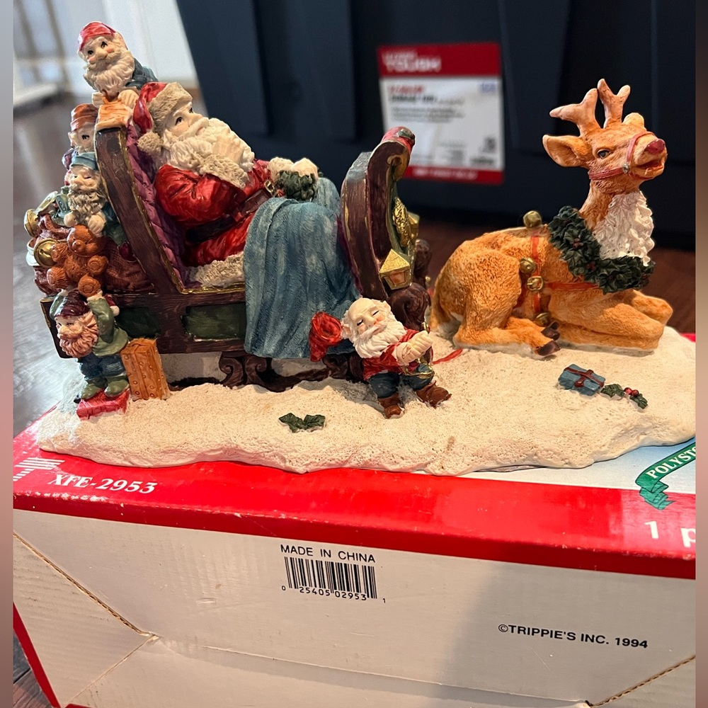 Santa and Reindeer Holiday Figurine Trippie’s inc